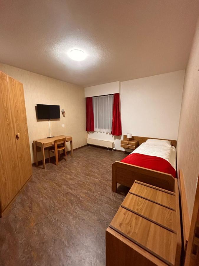 Hotel Edirol Vouvry Exteriér fotografie